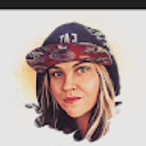 Meet your Posher, Holly